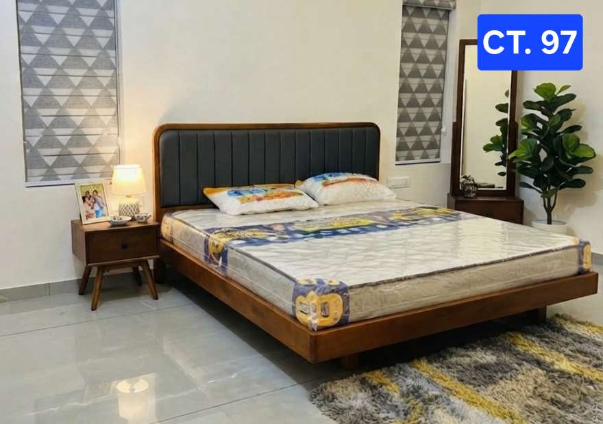 CT 97 WOODEN COT