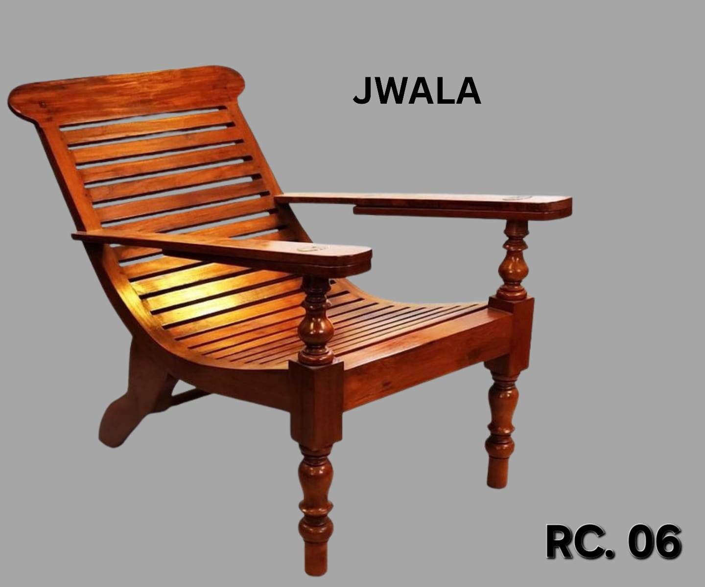 RC O6  RELAXING CHAIR